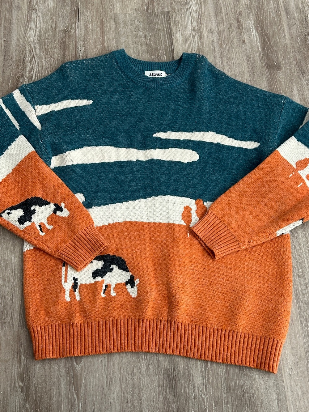 Aelfric Eden Cow Sweater - Picture 2 of 7